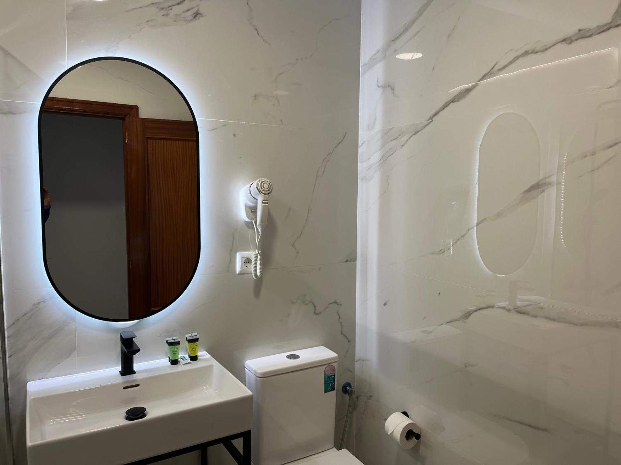 H Pelayo Auto Check-In Rooms نوخا المظهر الخارجي الصورة